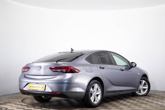 Opel Insignia II с пробегом 2018 года, цена 1 449 000 рублей, 179500 км, лифтбек, Автокод Объявления