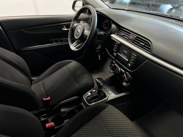 Kia Rio IV с пробегом 2017 года, цена 1 199 000 рублей, 182000 км, седан, Автокод Объявления