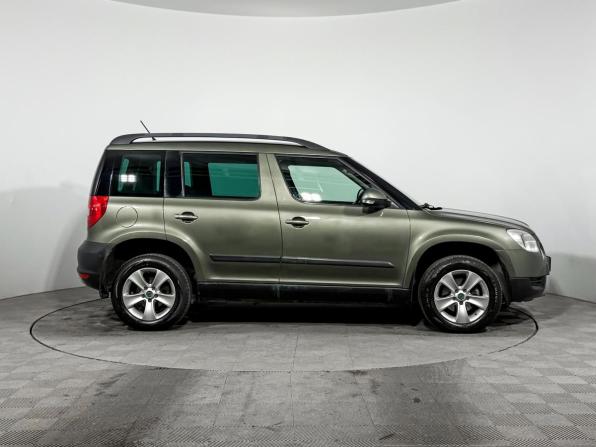 Skoda Yeti I с пробегом 2012 года, цена 767 000 рублей, 244492 км, внедорожник, Автокод Объявления