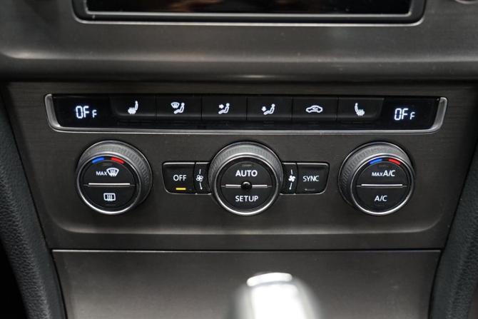 Volkswagen Golf VII с пробегом 2013 года, цена 1 240 000 рублей, 178000 км, хэтчбек, Автокод Объявления
