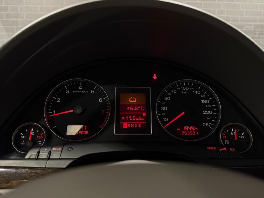 Audi A4 III (B7) Челябинск  - изображение 17