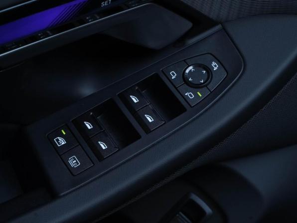 BMW 5 серии VIII (G60/G61/G68) с пробегом 2024 года, цена 7 770 000 рублей, 5150 км, седан, Автокод Объявления