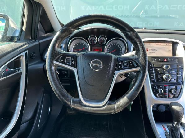 Opel Astra J Рестайлинг с пробегом 2012 года, цена 690 000 рублей, 190305 км, хэтчбек, Автокод Объявления