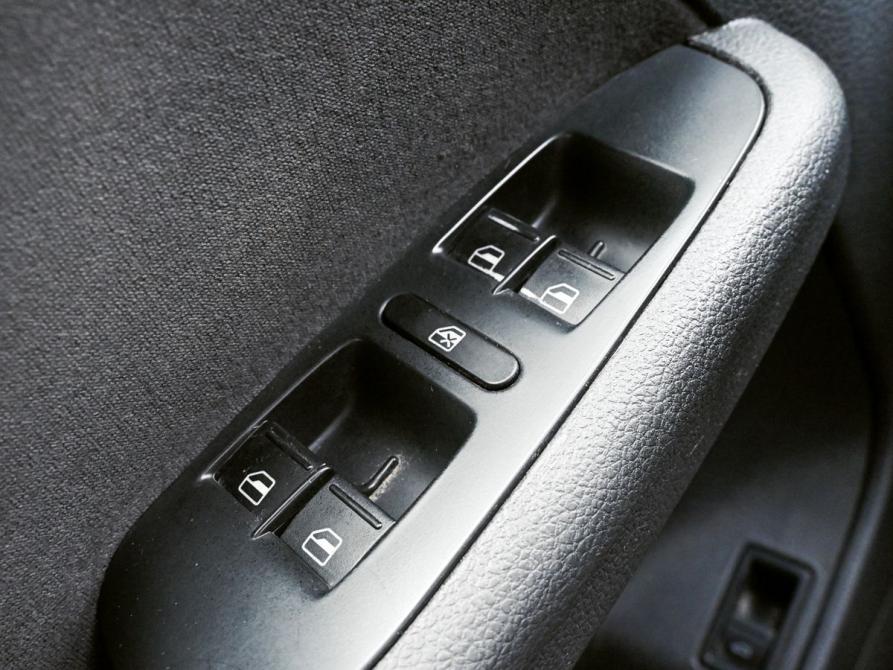 Volkswagen Jetta VI Екатеринбург  - изображение 12