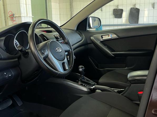 Kia Cerato II с пробегом 2011 года, цена 899 000 рублей, 160303 км, седан, Автокод Объявления