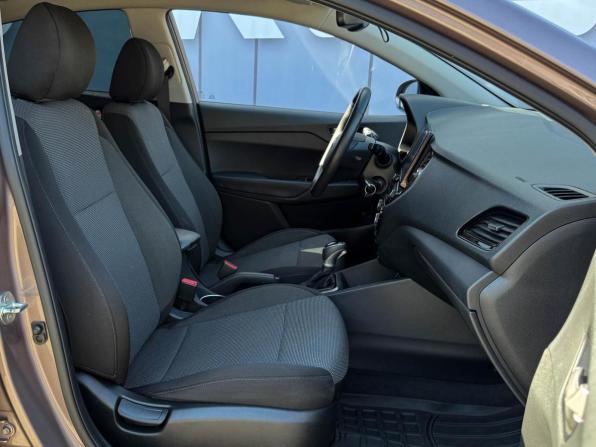 Hyundai Solaris II Рестайлинг с пробегом 2021 года, цена 1 649 000 рублей, 64779 км, седан, Автокод Объявления