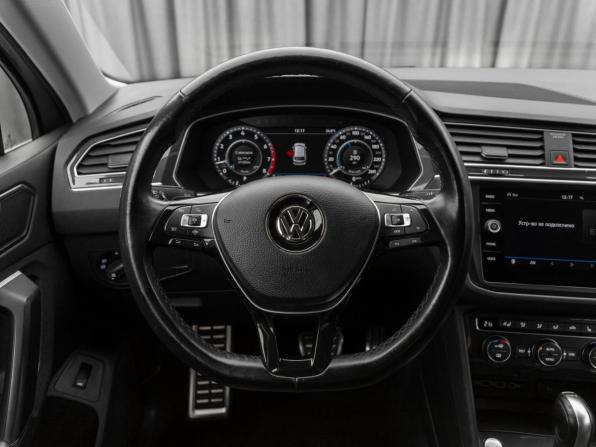 Volkswagen Tiguan II с пробегом 2018 года, цена 2 440 000 рублей, 102223 км, внедорожник, Автокод Объявления