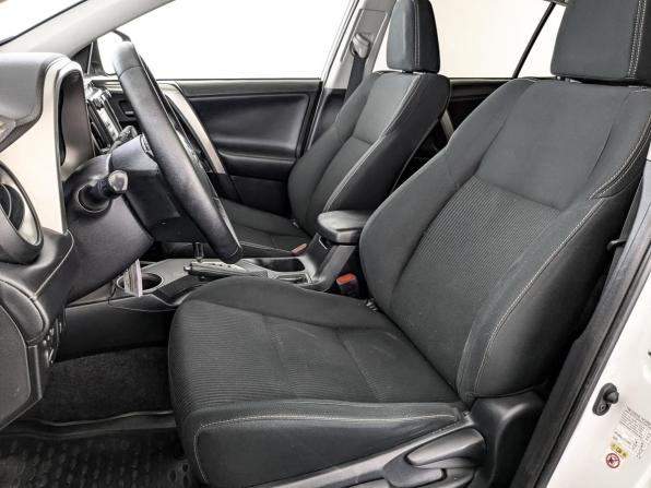 Toyota RAV4 IV (XA40) с пробегом 2015 года, цена 1 990 000 рублей, 180630 км, внедорожник, Автокод Объявления