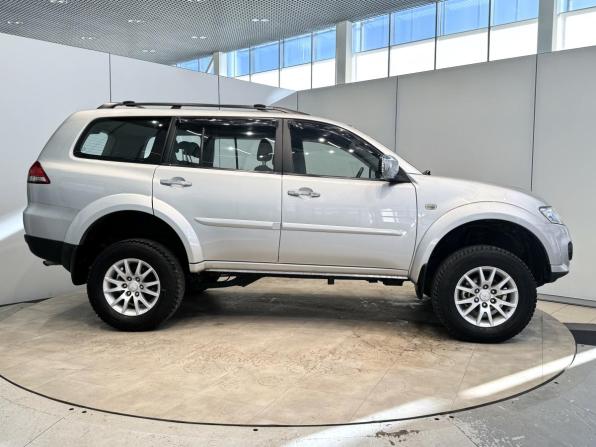 Mitsubishi Pajero Sport II Рестайлинг с пробегом 2014 года, цена 1 680 000 рублей, 246943 км, внедорожник, Автокод Объявления