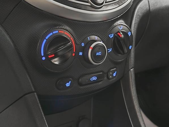 Hyundai Solaris I с пробегом 2014 года, цена 522 200 рублей, 213249 км, седан, Автокод Объявления