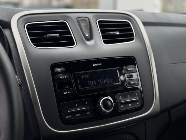 Renault Sandero II Рестайлинг с пробегом 2019 года, цена 999 000 рублей, 152957 км, хэтчбек, Автокод Объявления