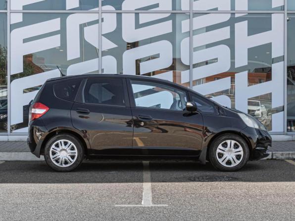 Honda Jazz II Рестайлинг с пробегом 2012 года, цена 880 000 рублей, 155280 км, хэтчбек, Автокод Объявления