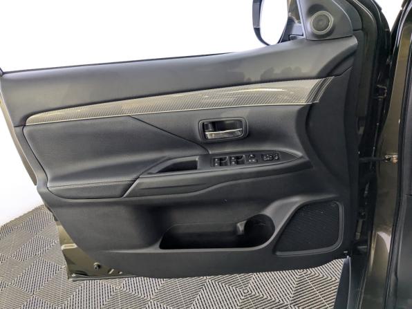 Mitsubishi Outlander III Рестайлинг 3 с пробегом 2021 года, цена 3 000 000 рублей, 95753 км, внедорожник, Автокод Объявления