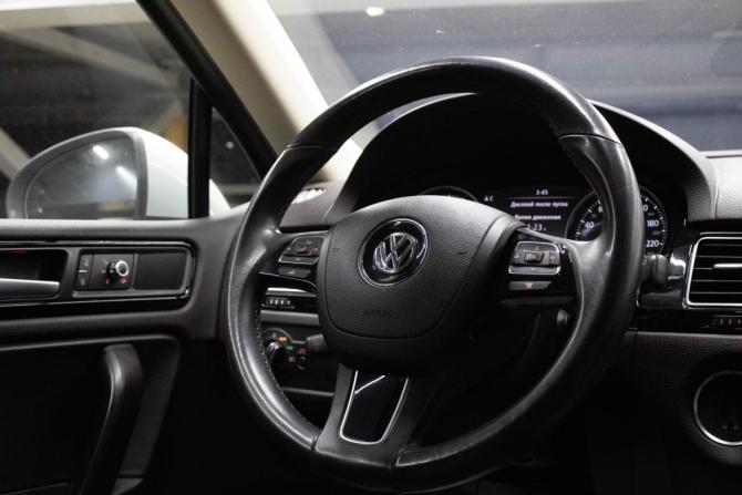 Volkswagen Touareg II с пробегом 2014 года, цена 2 189 000 рублей, 203816 км, внедорожник, Автокод Объявления