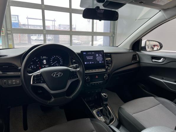 Hyundai Solaris II Рестайлинг с пробегом 2021 года, цена 1 579 000 рублей, 85549 км, седан, Автокод Объявления