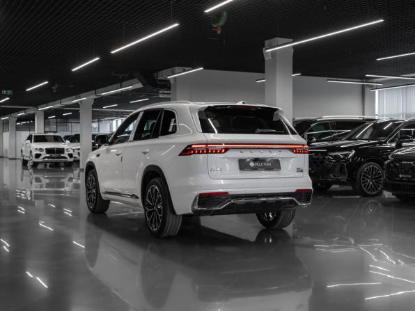 Geely Monjaro I Рестайлинг 2 с пробегом 2025 года, цена 4 180 000 рублей, 22 км, внедорожник, Автокод Объявления