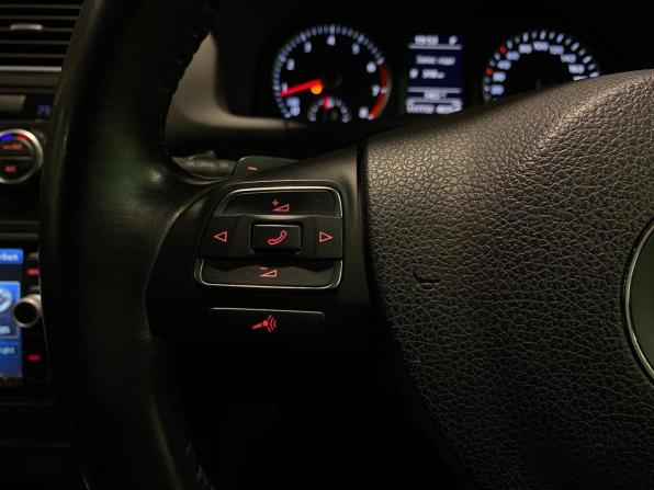 Volkswagen Touran I Рестайлинг 2 с пробегом 2013 года, цена 1 250 000 рублей, 117731 км, компактвэн, Автокод Объявления