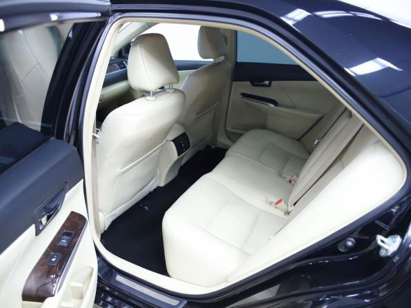 Toyota Camry VII (XV50) Рестайлинг с пробегом 2015 года, цена 1 950 000 рублей, 232953 км, седан, Автокод Объявления