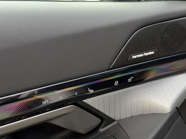 BMW 5 серии VIII (G60/G61/G68) с пробегом 2025 года, цена 7 850 000 рублей, 25000 км, седан, Автокод Объявления