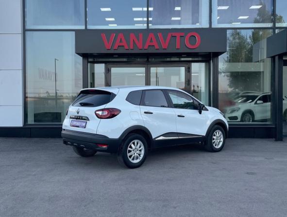 Renault Kaptur I с пробегом 2017 года, цена 1 420 000 рублей, 60335 км, внедорожник, Автокод Объявления