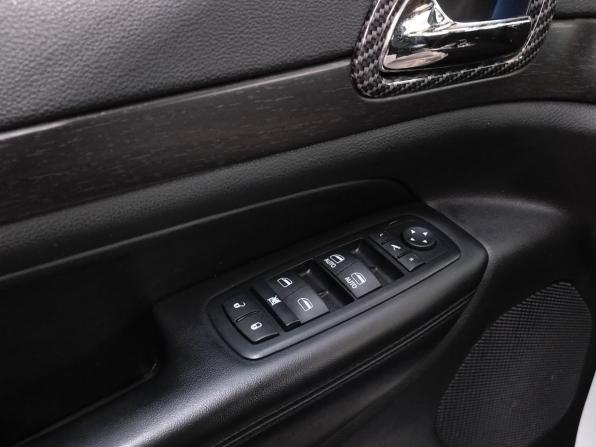 Jeep Grand Cherokee IV (WK2) Рестайлинг с пробегом 2016 года, цена 2 350 000 рублей, 231359 км, внедорожник, Автокод Объявления