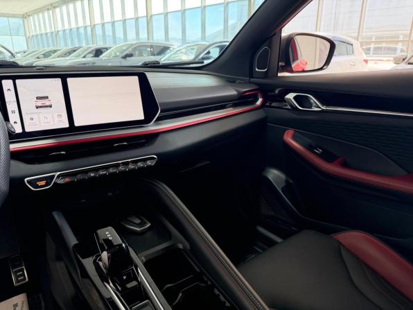 Geely Coolray I Рестайлинг с пробегом 2023 года, цена 2 080 000 рублей, 48006 км, внедорожник, Автокод Объявления