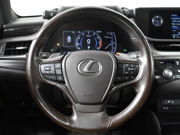 Lexus ES VII с пробегом 2021 года, цена 3 463 100 рублей, 93475 км, седан, Автокод Объявления