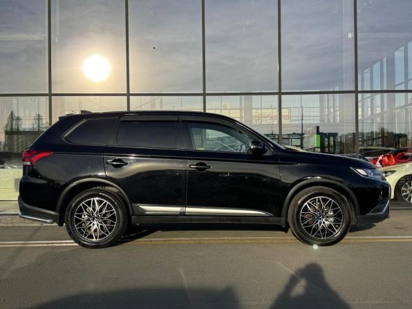 Mitsubishi Outlander III Рестайлинг 3 с пробегом 2018 года, цена 2 150 000 рублей, 79800 км, внедорожник, Автокод Объявления