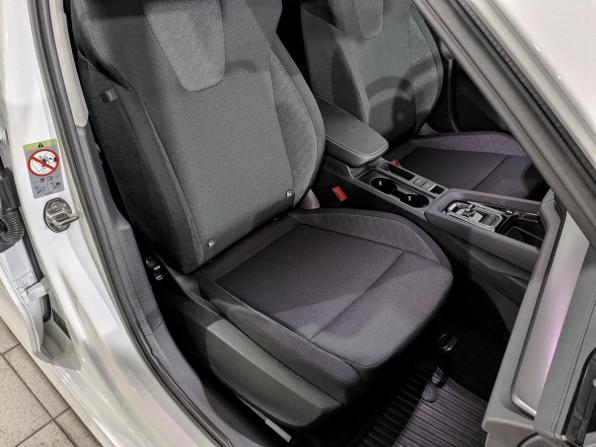 Skoda Octavia IV (A8) с пробегом 2021 года, цена 2 425 000 рублей, 53778 км, лифтбек, Автокод Объявления
