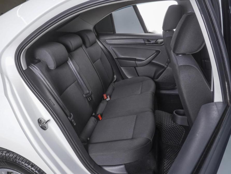 Skoda Rapid I Рестайлинг Ростов-на-Дону  - изображение 7