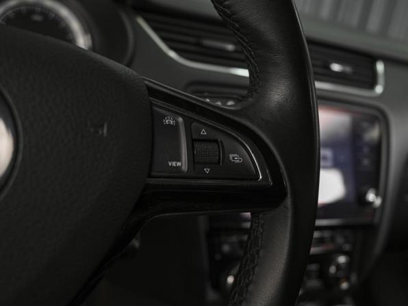Skoda Octavia III (A7) Рестайлинг с пробегом 2020 года, цена 2 100 000 рублей, 148227 км, лифтбек, Автокод Объявления