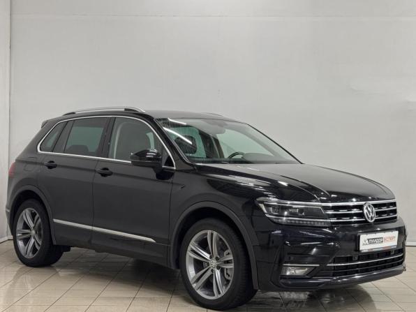 Volkswagen Tiguan II с пробегом 2018 года, цена 2 499 000 рублей, 178565 км, внедорожник, Автокод Объявления