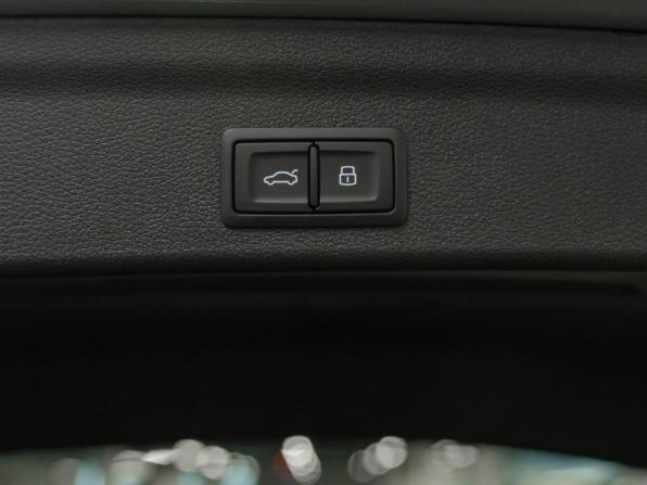 Audi Q3 II (F3) с пробегом 2026 года, цена 4 895 000 рублей, 50 км, внедорожник, Автокод Объявления