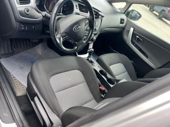 Kia Ceed II с пробегом 2015 года, цена 1 050 000 рублей, 248433 км, универсал, Автокод Объявления