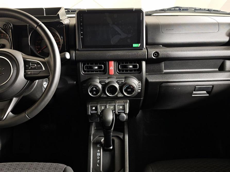 Suzuki Jimny IV Москва  - изображение 15