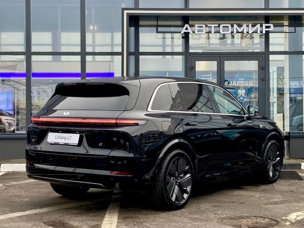 Новый Li Auto (Lixiang) L7 I Рестайлинг 2025 года, цена 8 490 000 рублей, внедорожник, Автокод Объявления