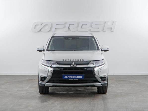 Mitsubishi Outlander III Рестайлинг 2 с пробегом 2017 года, цена 2 299 050 рублей, 243640 км, внедорожник, Автокод Объявления