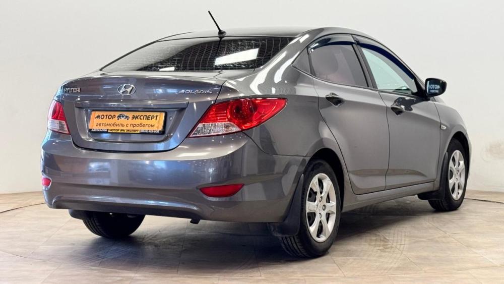 Hyundai Solaris I Киров  - изображение 4
