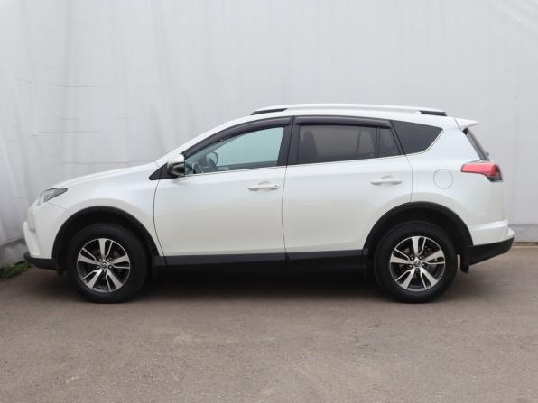 Toyota RAV4 IV (XA40) Рестайлинг с пробегом 2017 года, цена 2 589 000 рублей, 174782 км, внедорожник, Автокод Объявления