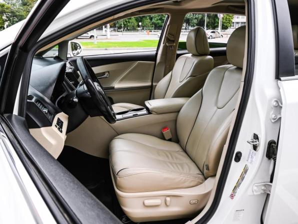 Toyota Venza I Рестайлинг с пробегом 2013 года, цена 1 999 000 рублей, 200795 км, внедорожник, Автокод Объявления