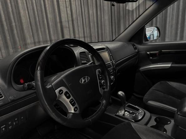 Hyundai Santa Fe II с пробегом 2008 года, цена 899 000 рублей, 210000 км, внедорожник, Автокод Объявления