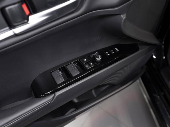 Toyota Camry IX (XV80) China Market с пробегом 2026 года, цена 4 400 000 рублей, 50 км, седан, Автокод Объявления