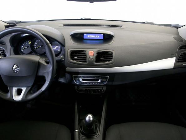Renault Fluence I с пробегом 2010 года, цена 499 000 рублей, 210117 км, седан, Автокод Объявления