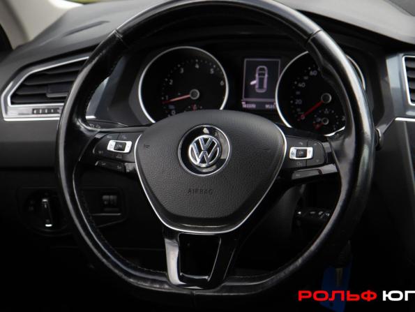 Volkswagen Tiguan II с пробегом 2017 года, цена 1 758 000 рублей, 182991 км, внедорожник, Автокод Объявления