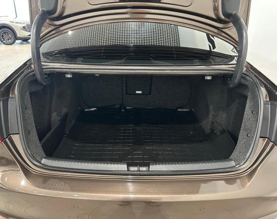 Volkswagen Jetta VI с пробегом 2012 года, цена 799 000 рублей, 260723 км, седан, Автокод Объявления