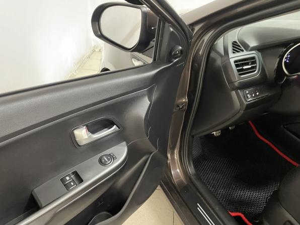 Kia Rio III Рестайлинг с пробегом 2015 года, цена 1 020 000 рублей, 119986 км, седан, Автокод Объявления