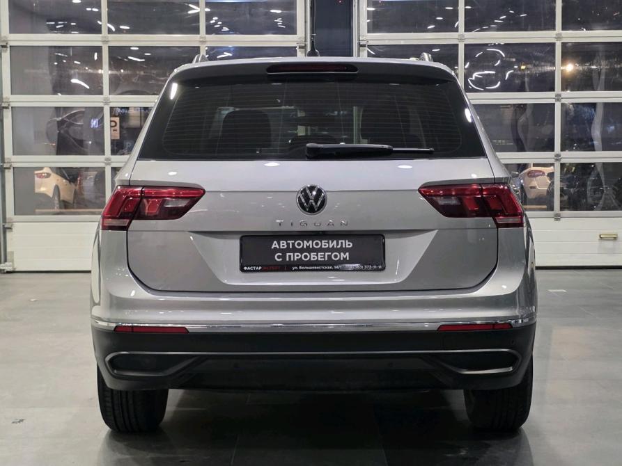 Volkswagen Tiguan II Рестайлинг Новосибирск  - изображение 5