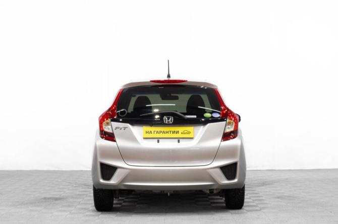 Honda Fit III с пробегом 2017 года, цена 1 199 000 рублей, 95000 км, хэтчбек, Автокод Объявления