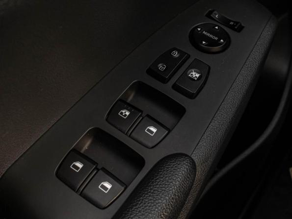 Hyundai Solaris II Рестайлинг с пробегом 2021 года, цена 1 890 000 рублей, 27751 км, седан, Автокод Объявления
