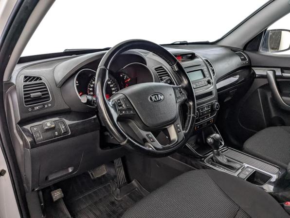 Kia Sorento II Рестайлинг с пробегом 2018 года, цена 1 990 000 рублей, 128539 км, внедорожник, Автокод Объявления